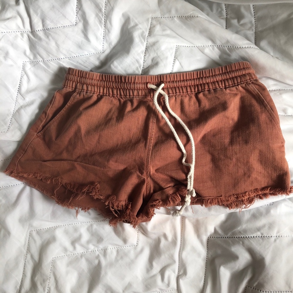 SALMON COLORED SHORTS 🤩